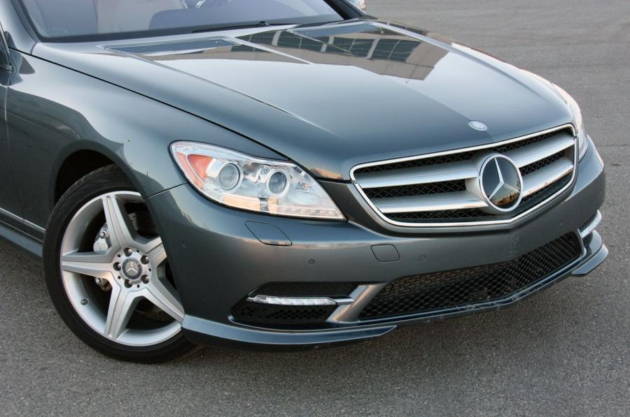  Mercedes-Benz CL550 4Matic 2011 года  (фото 4 из 40)